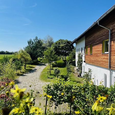 Natur-Retreat Am Leitgeringer See Tittmoning Exterior photo