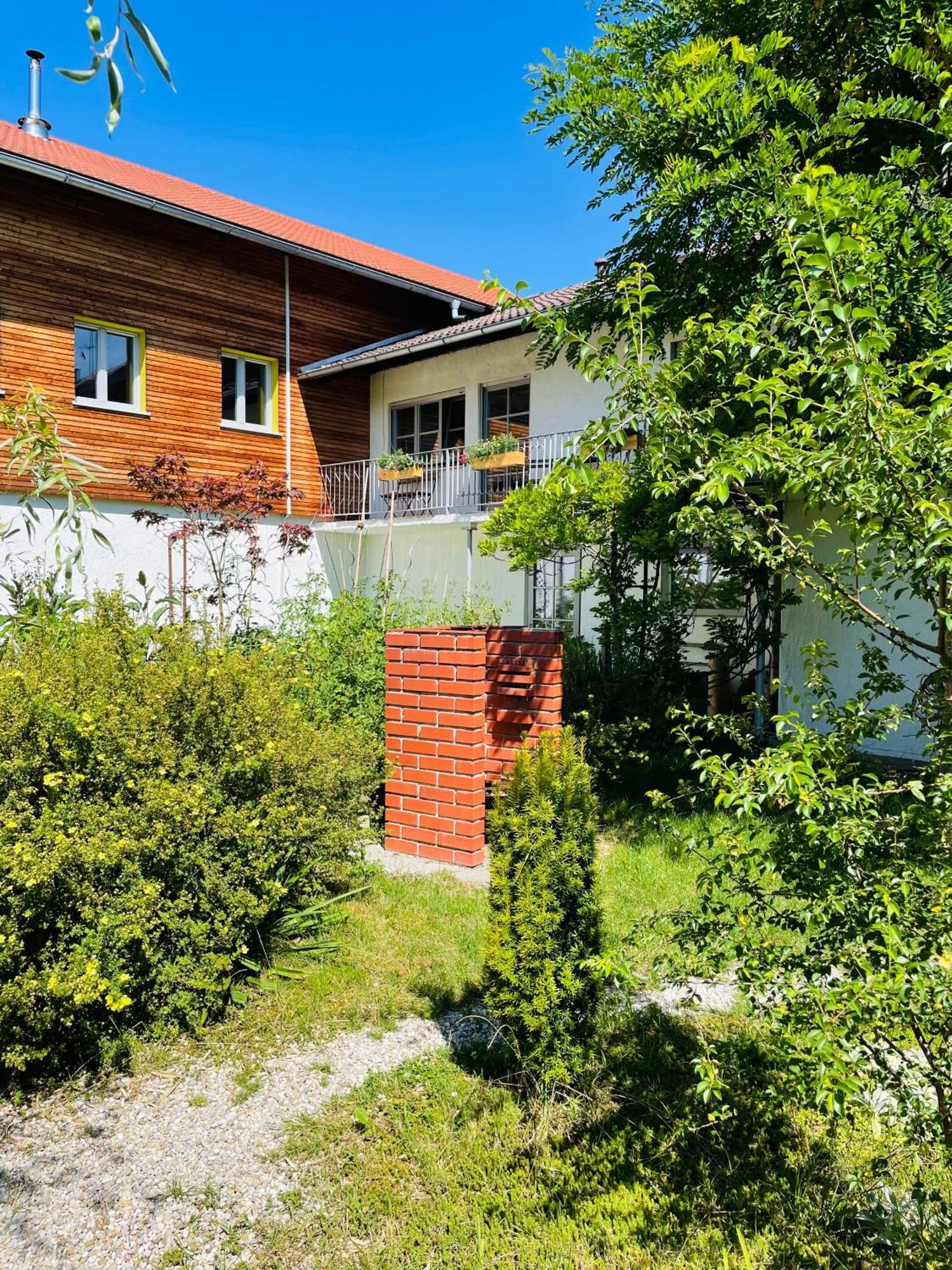 Natur-Retreat Am Leitgeringer See Tittmoning Exterior photo